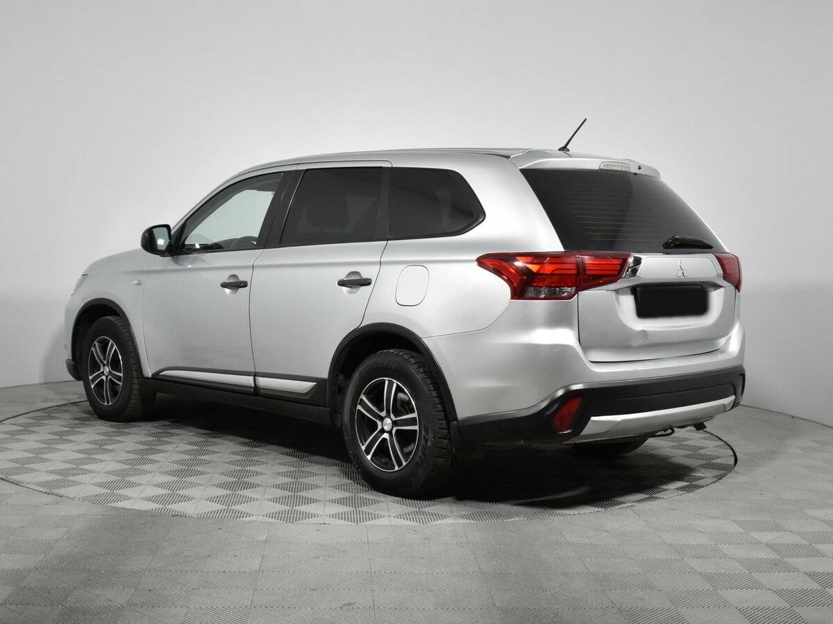 Купить Mitsubishi Outlander с пробегом. Фото: #6