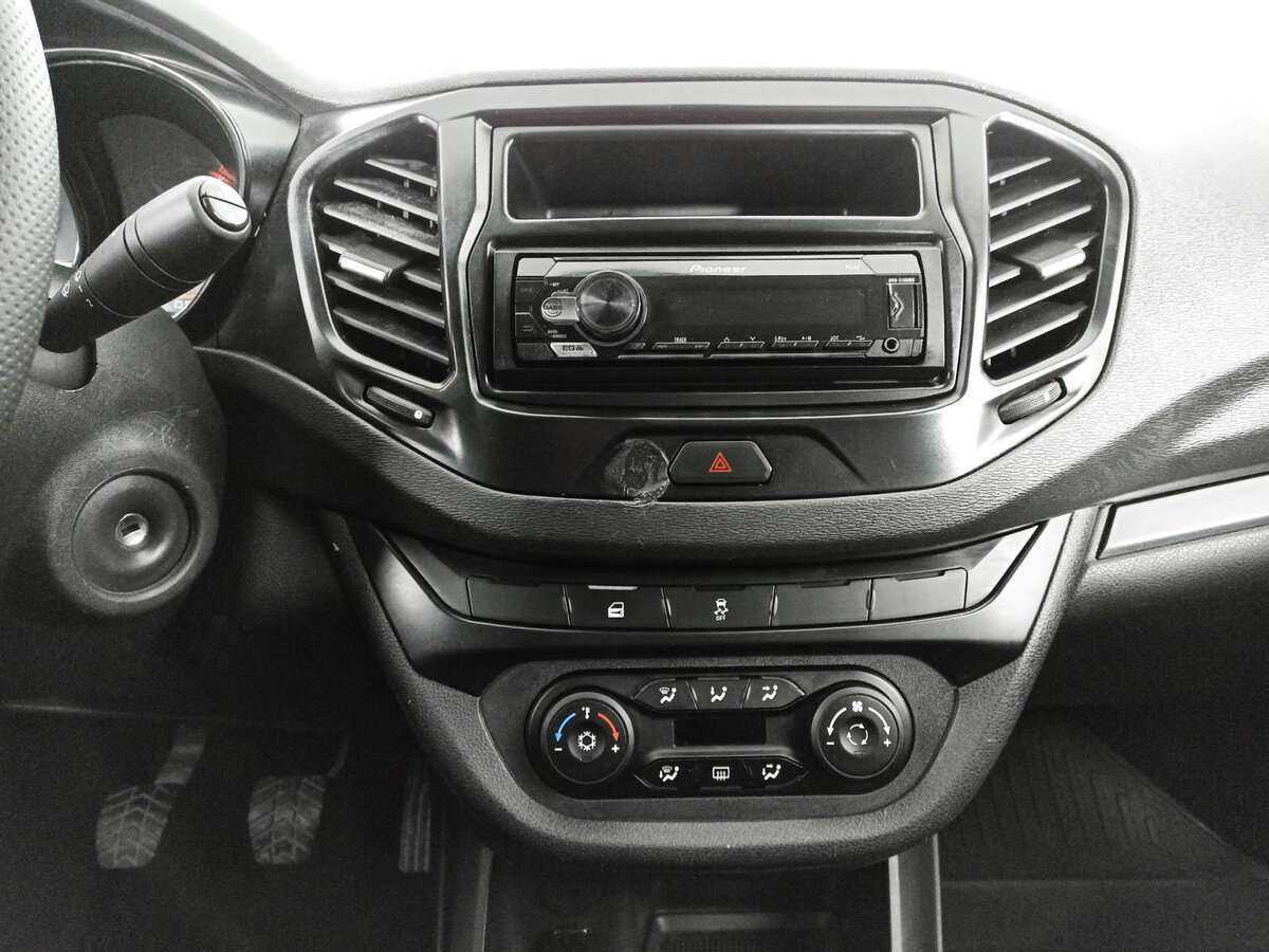 Купить Lada (ВАЗ) Vesta с пробегом. Фото: #12