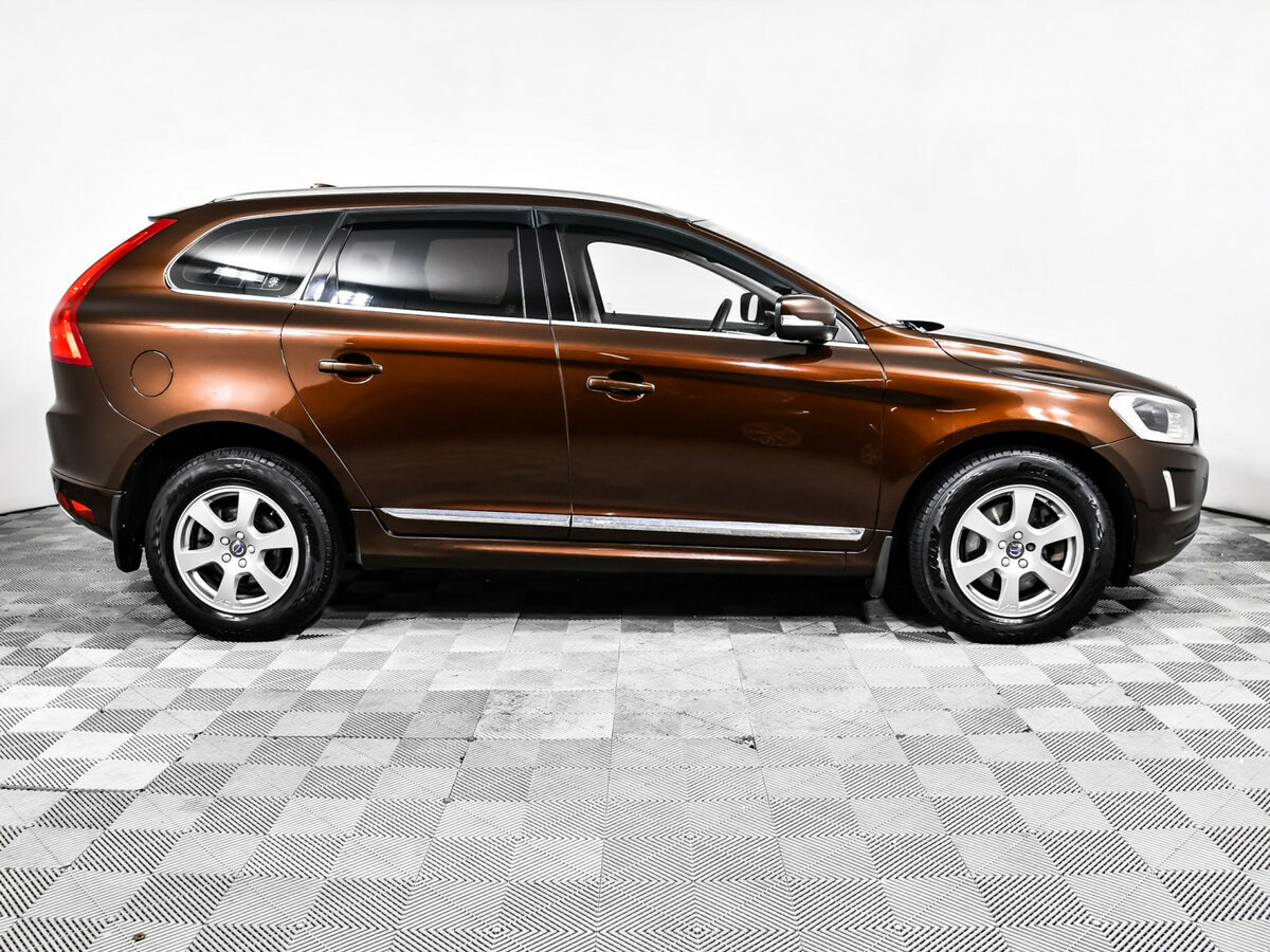 Купить Volvo XC60 с пробегом. Фото: #3