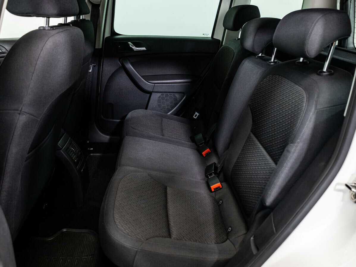 Купить Skoda Yeti с пробегом. Фото: #9