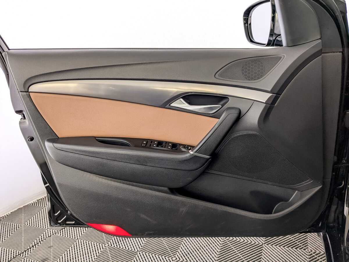 Купить Hyundai i40 с пробегом. Фото: #18