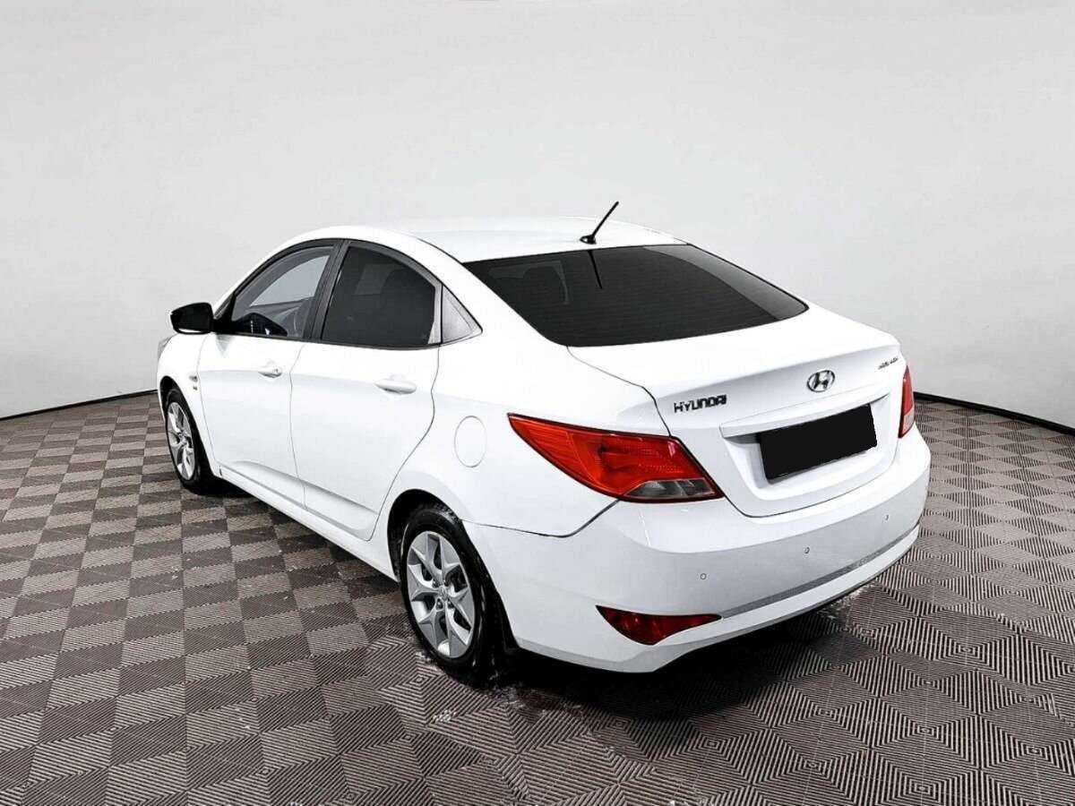 Купить Hyundai Solaris с пробегом. Фото: #5
