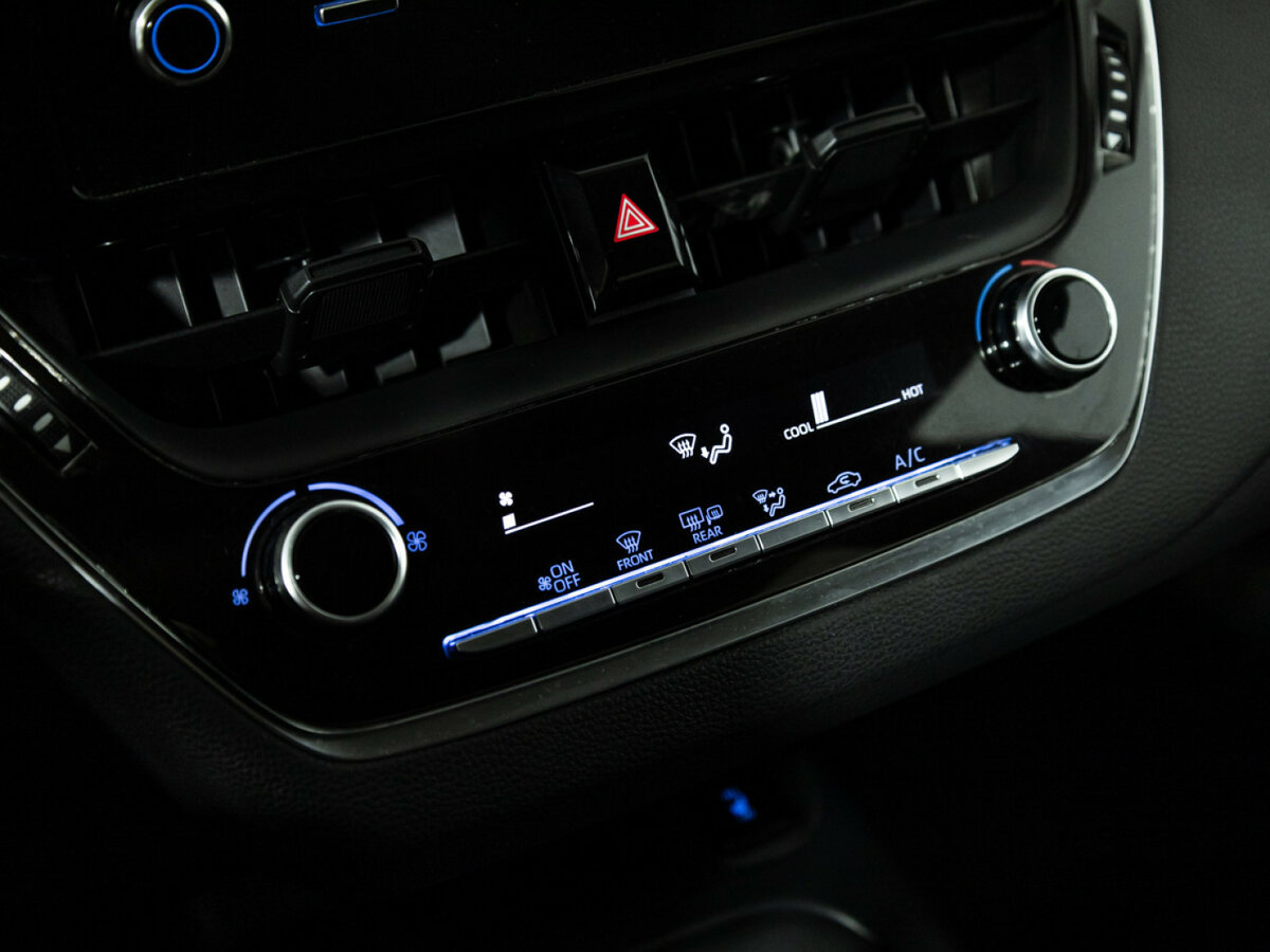 Купить Toyota Corolla с пробегом. Фото: #13