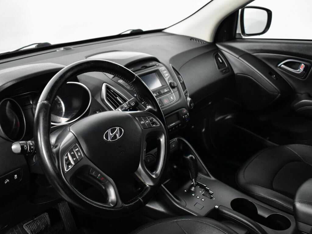Купить Hyundai ix35 с пробегом. Фото: #8