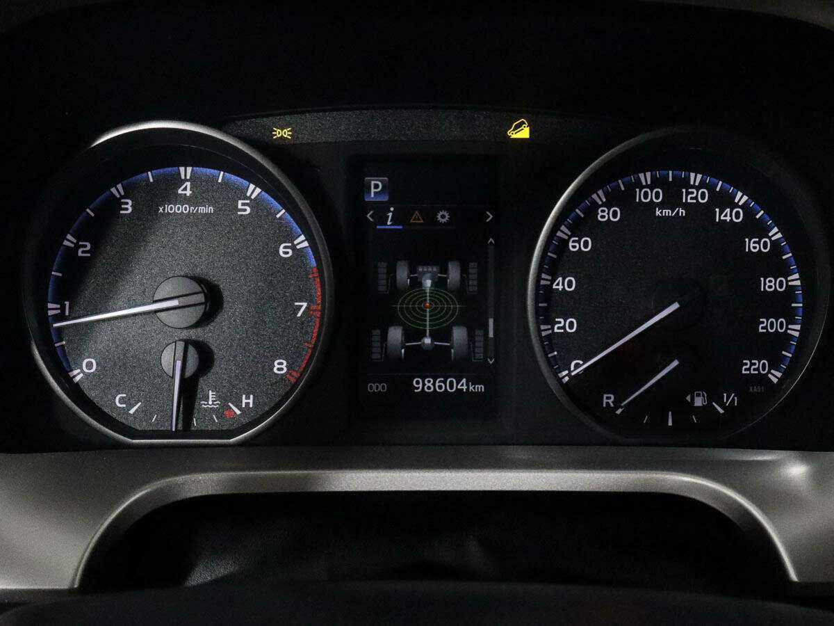 Купить Toyota RAV4 с пробегом. Фото: #8