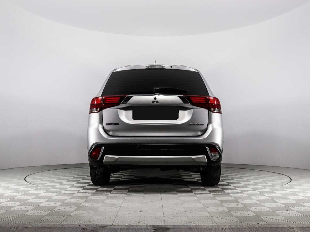 Купить Mitsubishi Outlander с пробегом. Фото: #5