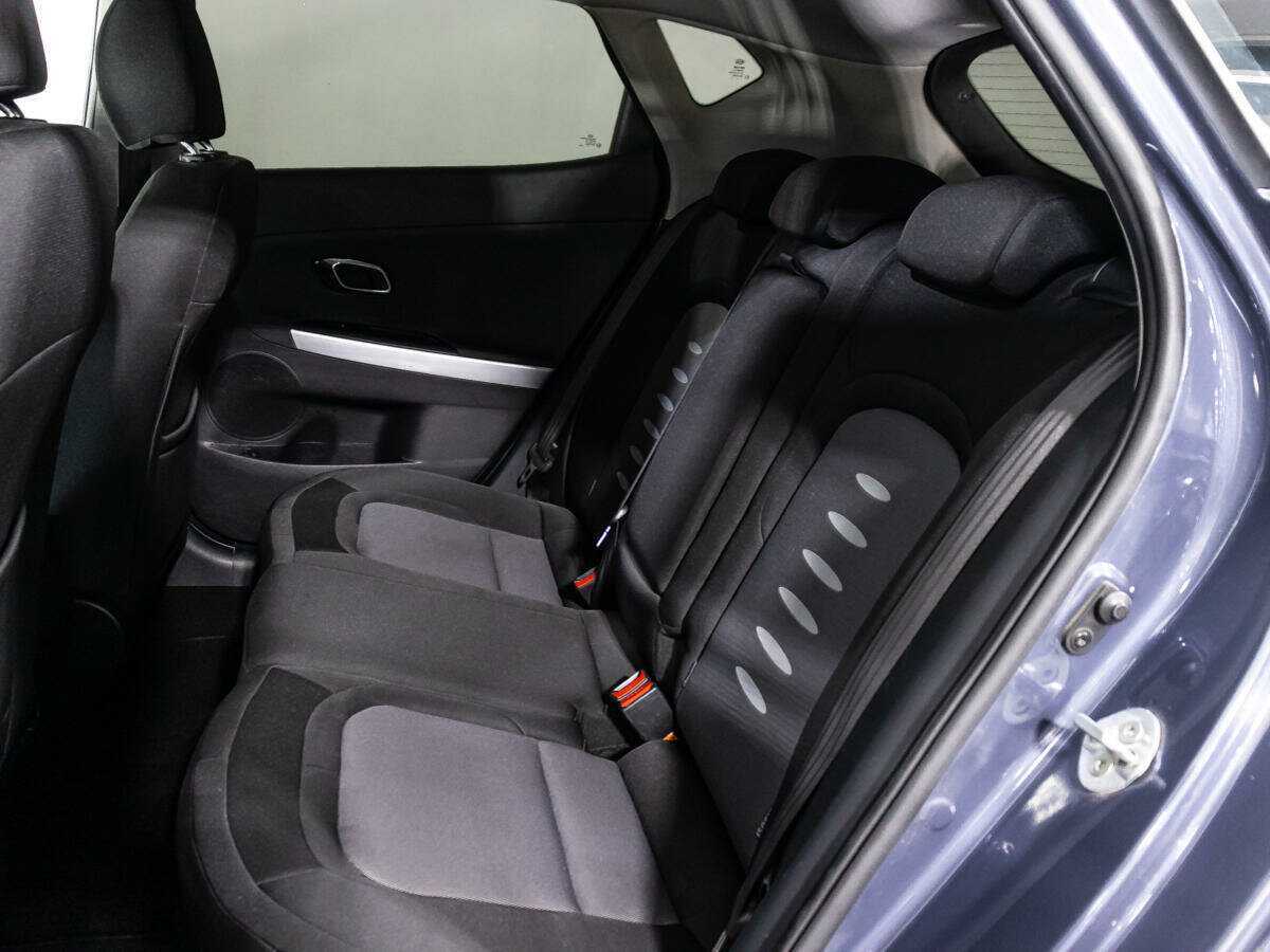 Купить Kia Ceed с пробегом. Фото: #9