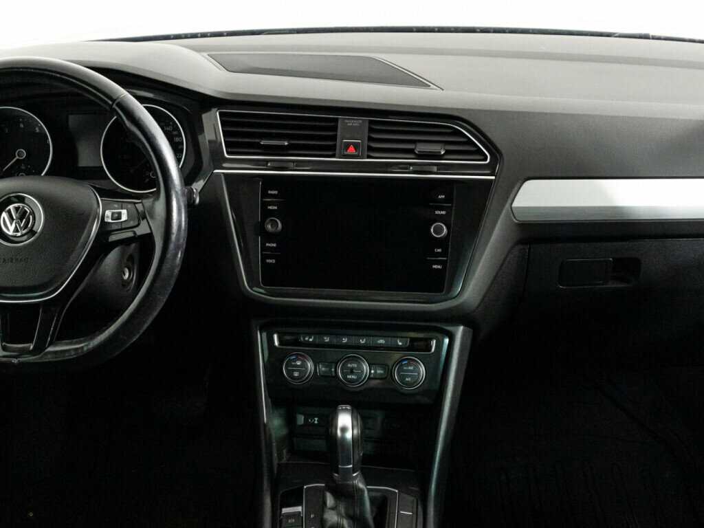 Купить Volkswagen Tiguan с пробегом. Фото: #13
