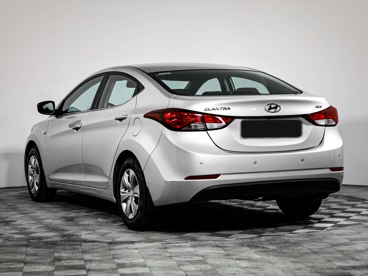 Купить Hyundai Elantra с пробегом. Фото: #5