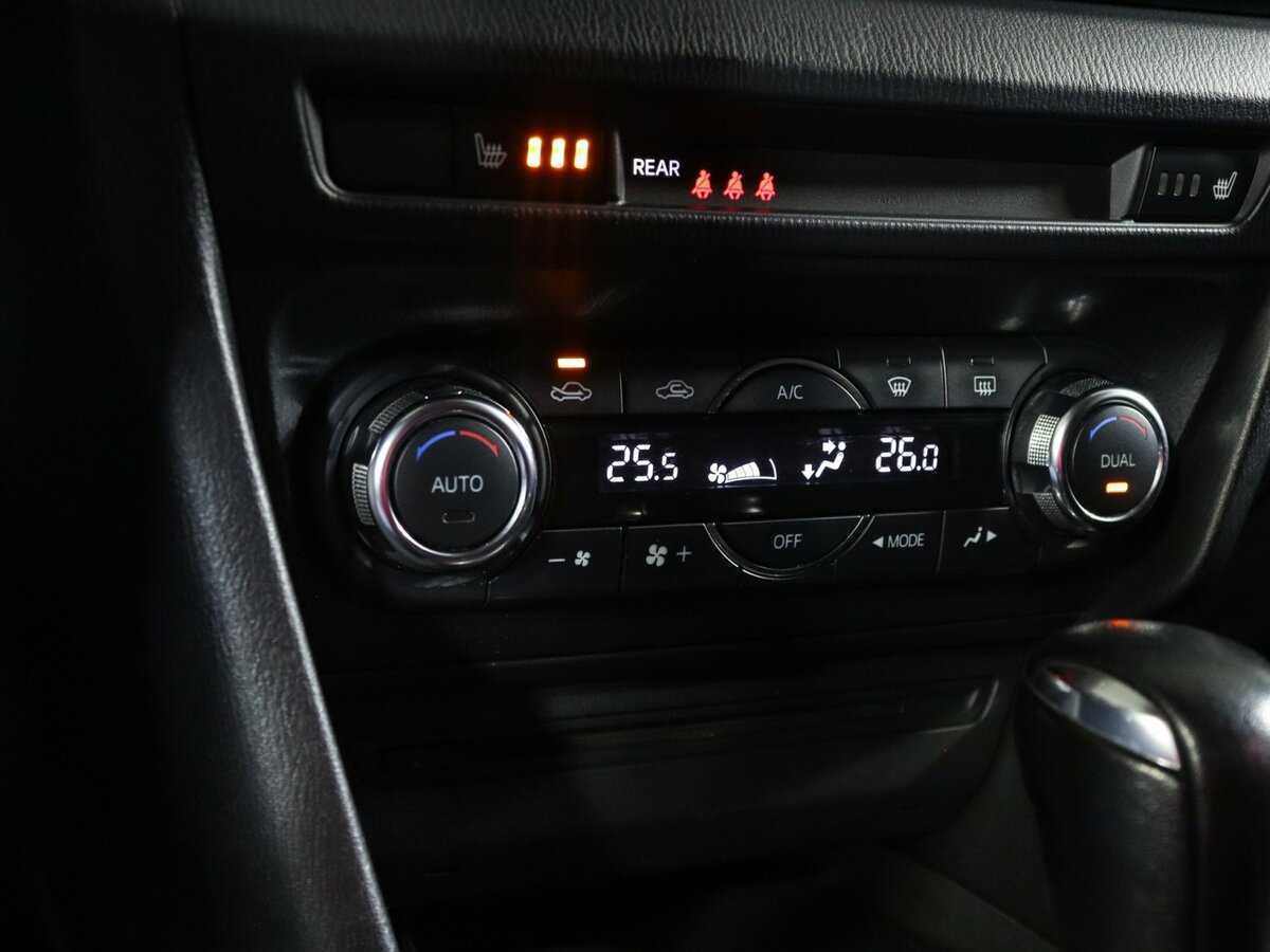 Купить Mazda 3 с пробегом. Фото: #16