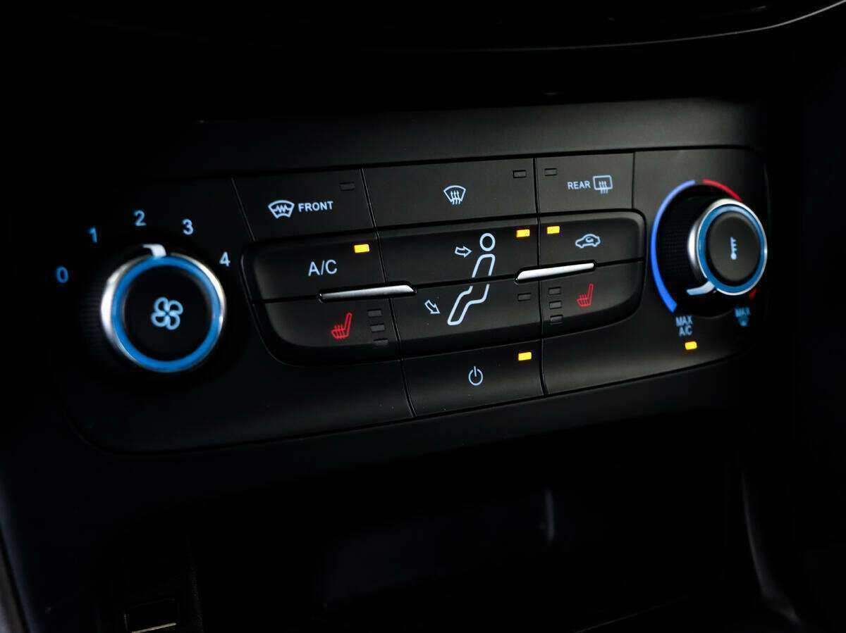 Купить Ford Focus с пробегом. Фото: #14