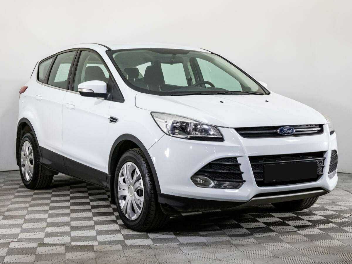 Купить Ford Kuga с пробегом. Фото: #2