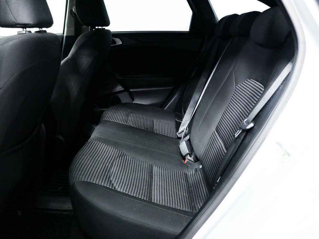 Купить Kia Ceed с пробегом. Фото: #11