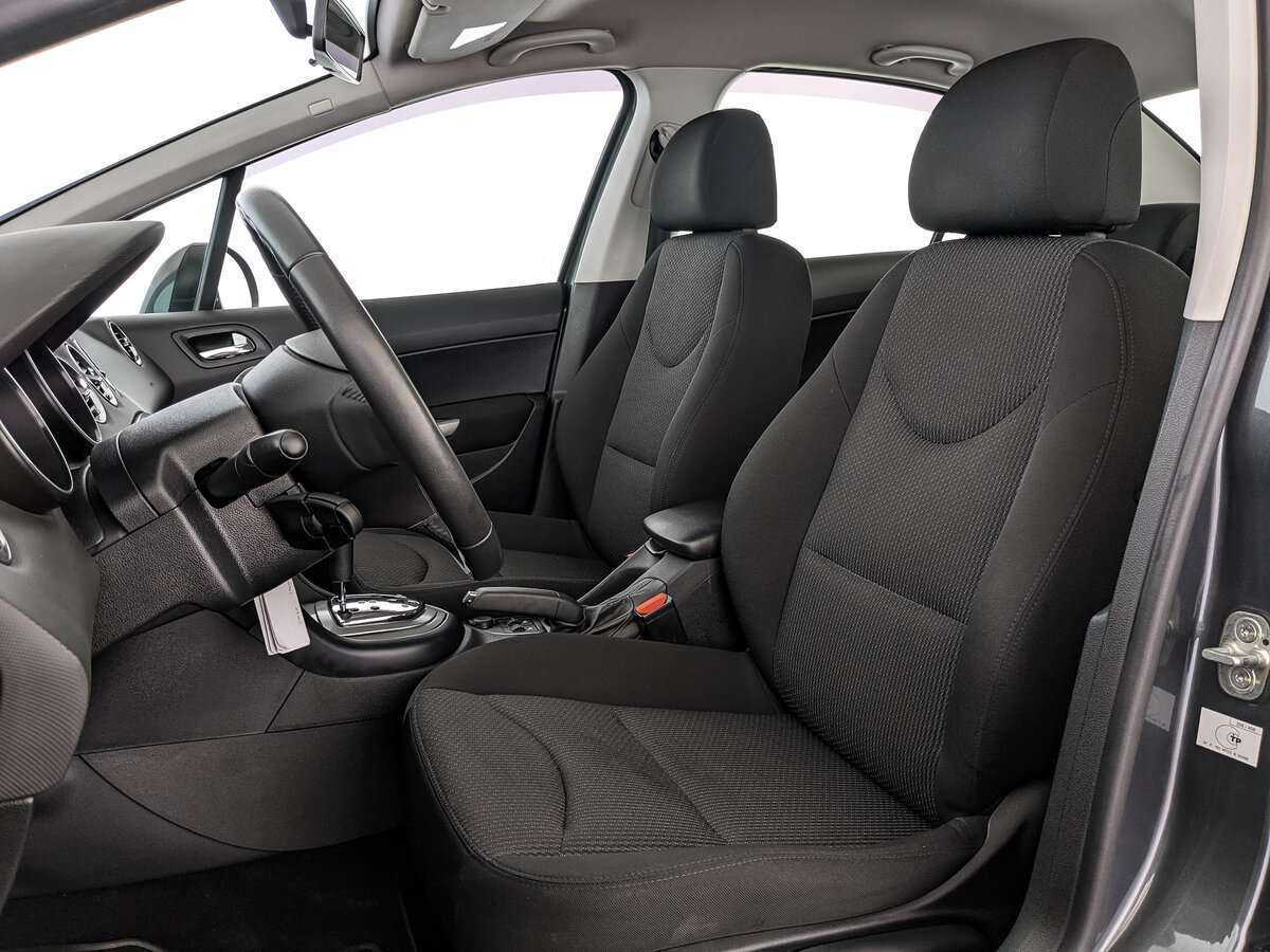 Купить Peugeot 408 с пробегом. Фото: #19