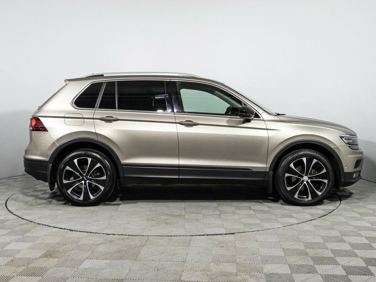 Купить Volkswagen Tiguan с пробегом. Фото: #3