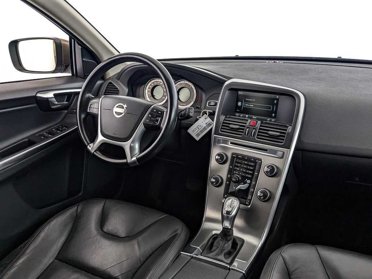 Купить Volvo XC60 с пробегом. Фото: #22