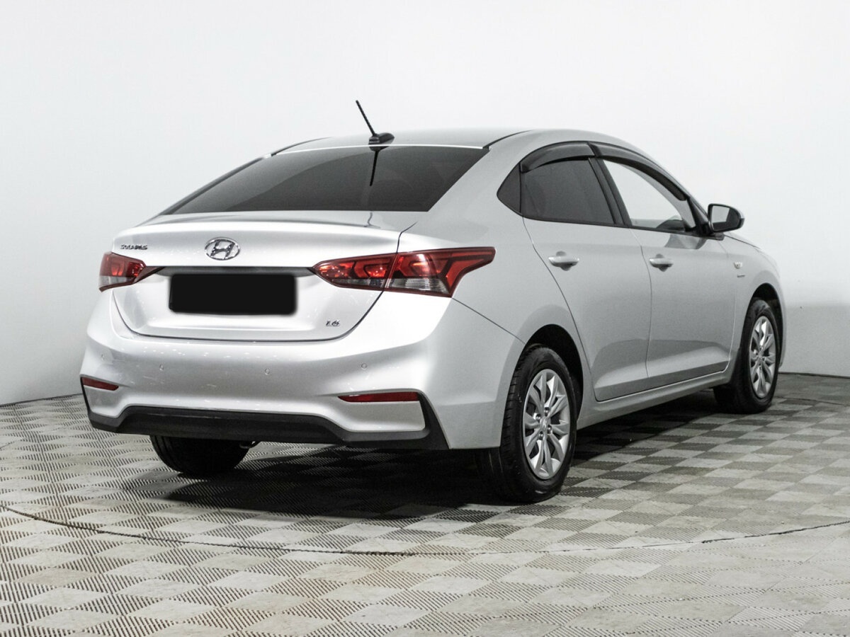 Купить Hyundai Solaris с пробегом. Фото: #4