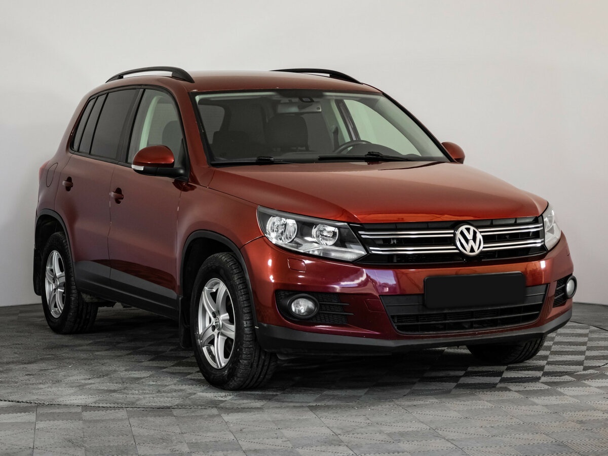 Купить Volkswagen Tiguan с пробегом. Фото: #2