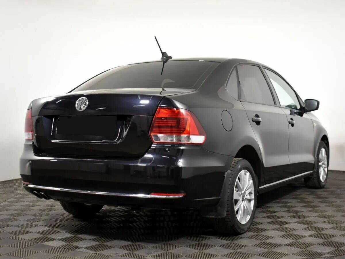 Купить Volkswagen Polo с пробегом. Фото: #3