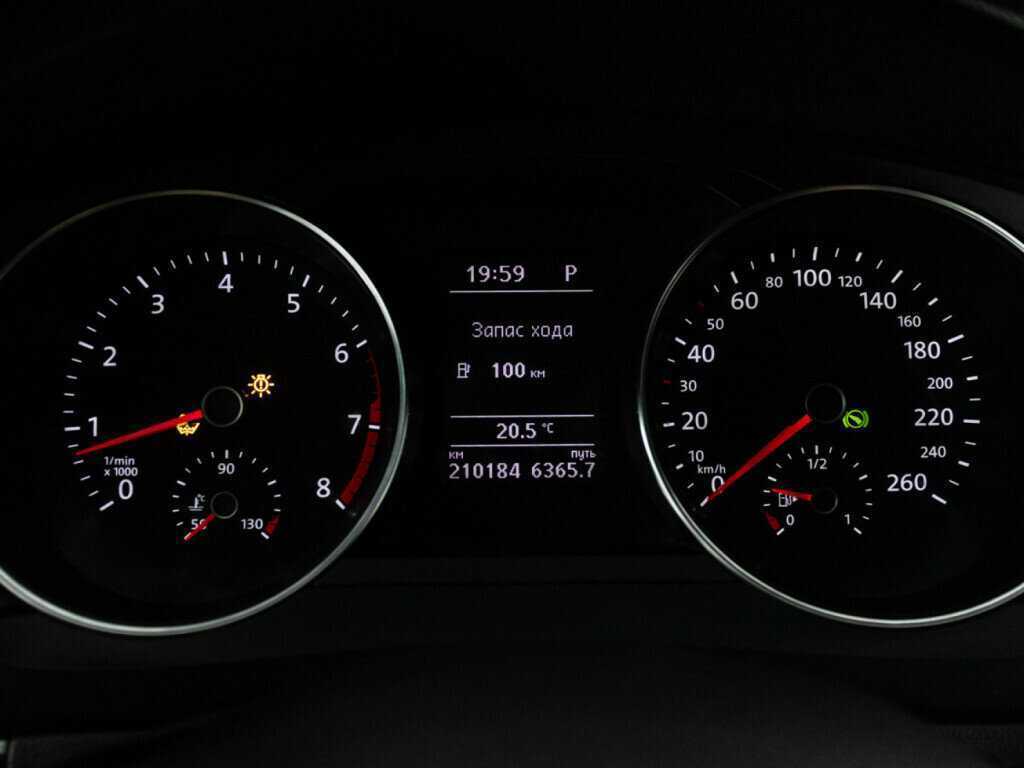 Купить Volkswagen Jetta с пробегом. Фото: #11