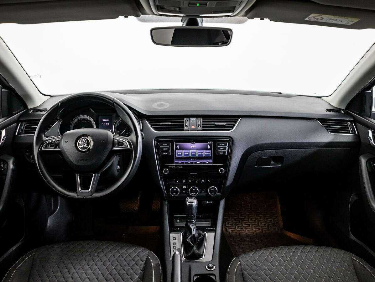 Купить Skoda Octavia с пробегом. Фото: #10