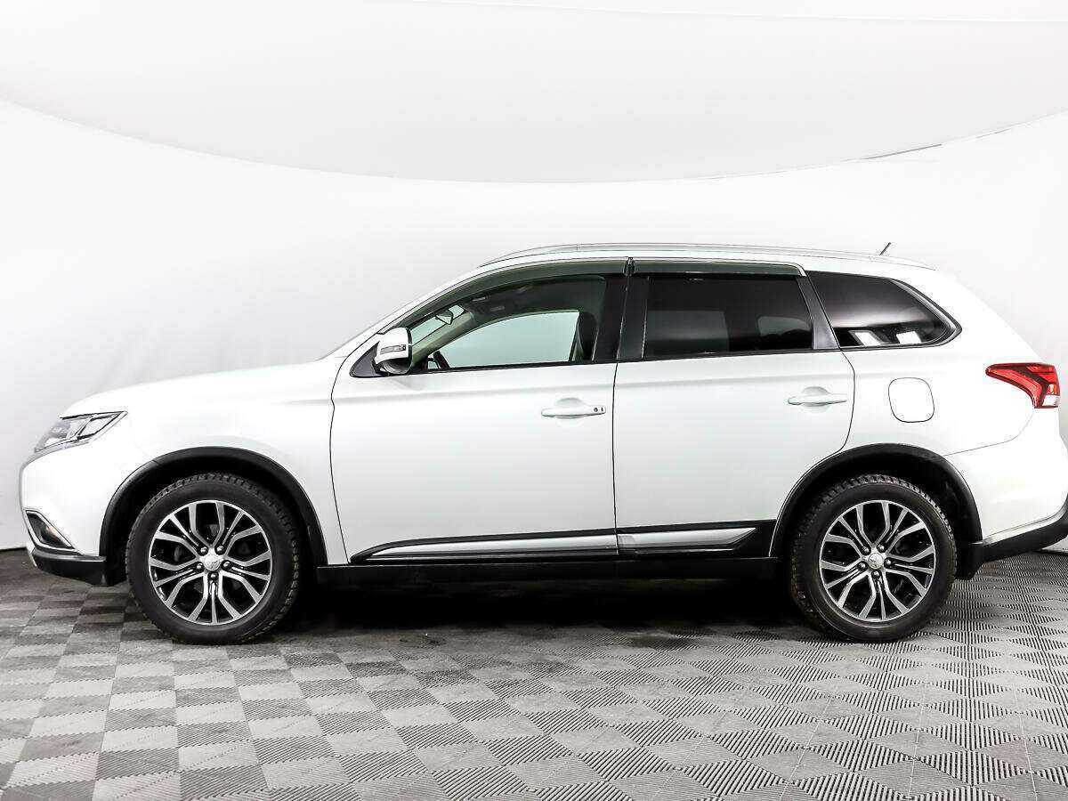 Купить Mitsubishi Outlander с пробегом. Фото: #7