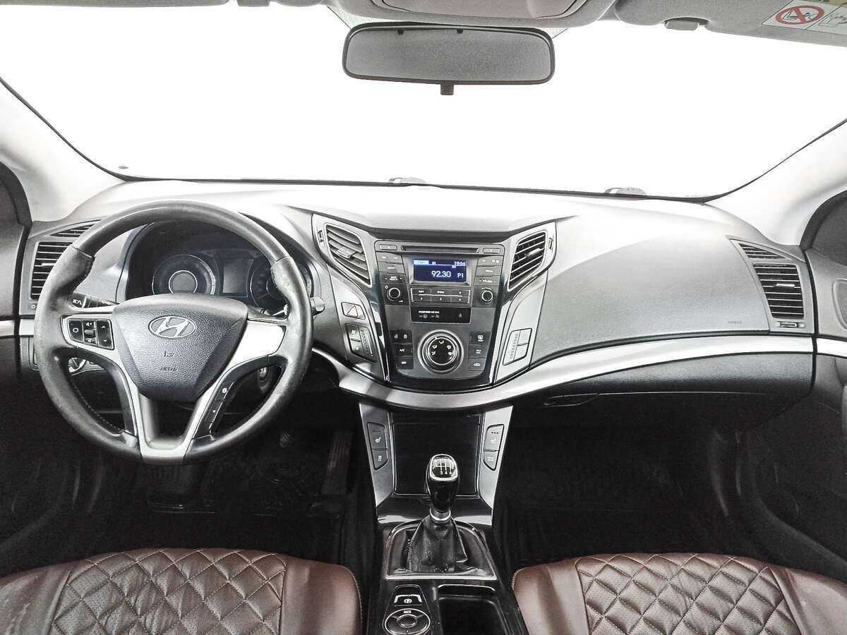 Купить Hyundai i40 с пробегом. Фото: #11