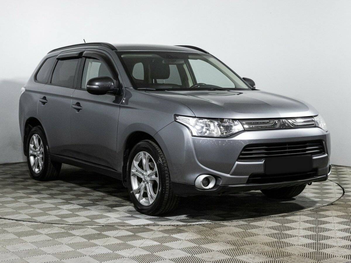 Купить Mitsubishi Outlander с пробегом. Фото: #2