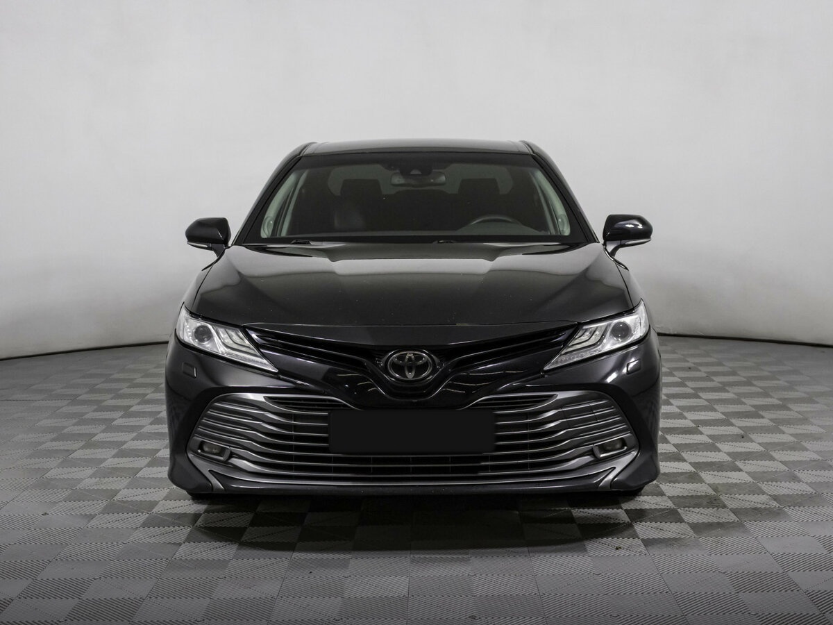 Купить Toyota Camry с пробегом. Фото: #1