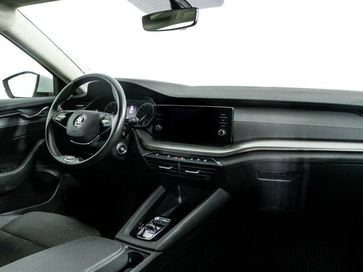 Купить Skoda Octavia с пробегом. Фото: #6
