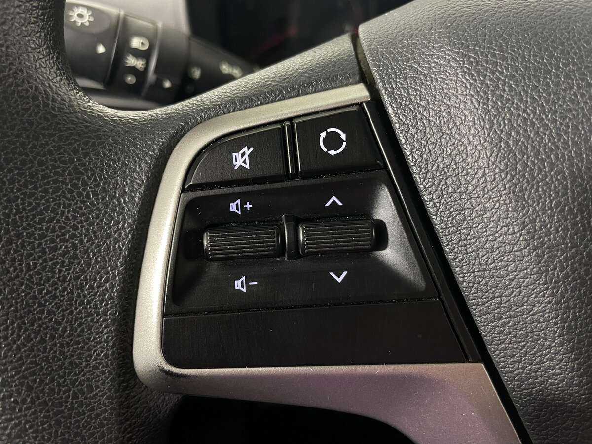 Купить Hyundai Solaris с пробегом. Фото: #16