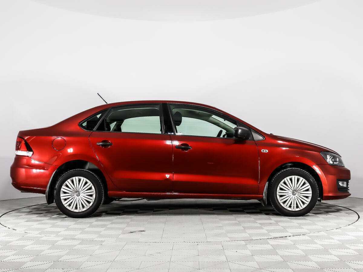 Купить Volkswagen Polo с пробегом. Фото: #3