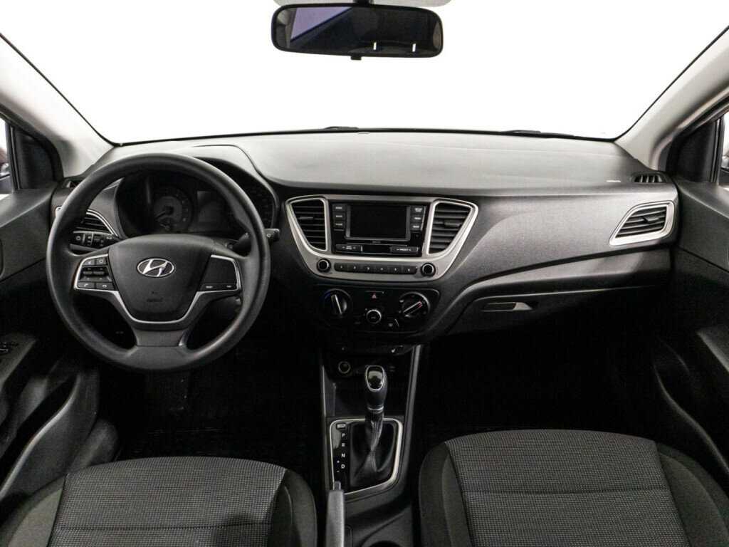 Купить Hyundai Solaris с пробегом. Фото: #12