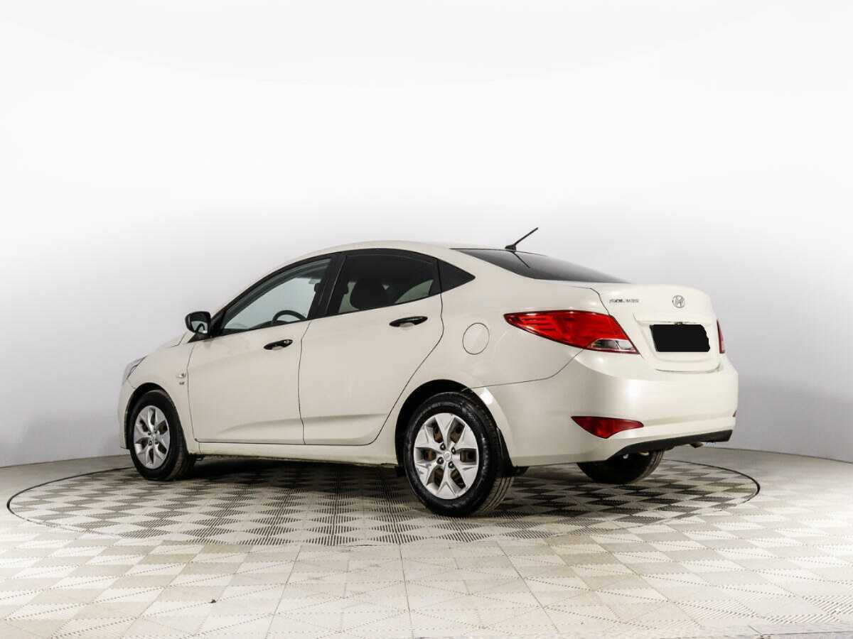 Купить Hyundai Solaris с пробегом. Фото: #4