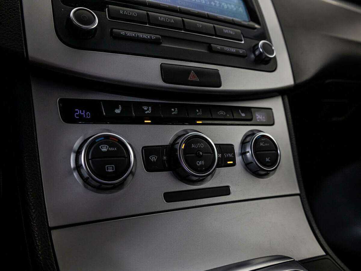 Купить Volkswagen Passat с пробегом. Фото: #14