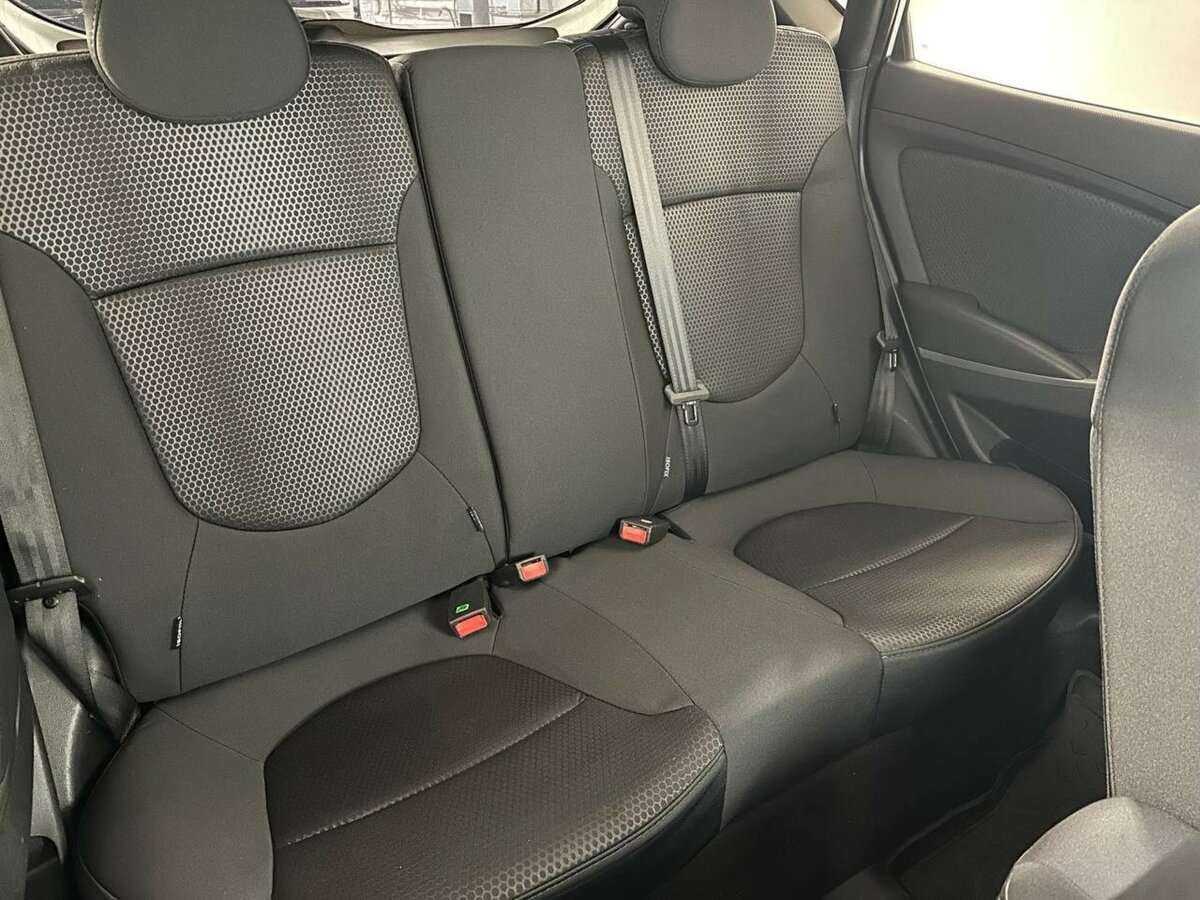 Купить Hyundai Solaris с пробегом. Фото: #13