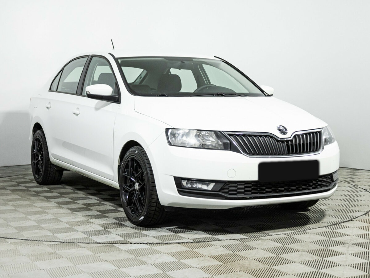 Купить Skoda Rapid с пробегом. Фото: #2