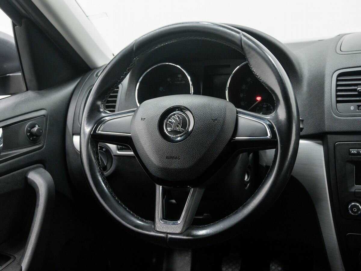 Купить Skoda Yeti с пробегом. Фото: #11