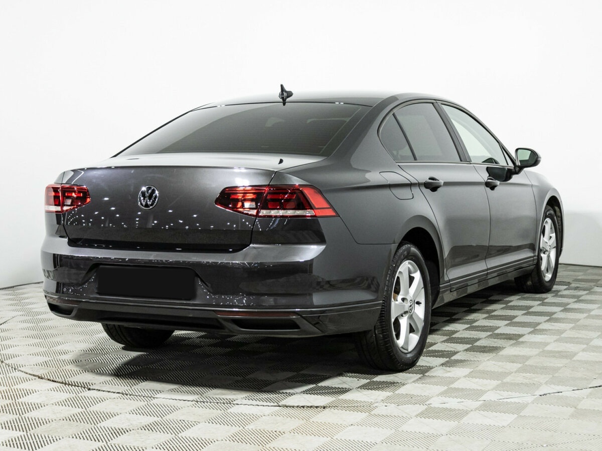 Купить Volkswagen Passat с пробегом. Фото: #4