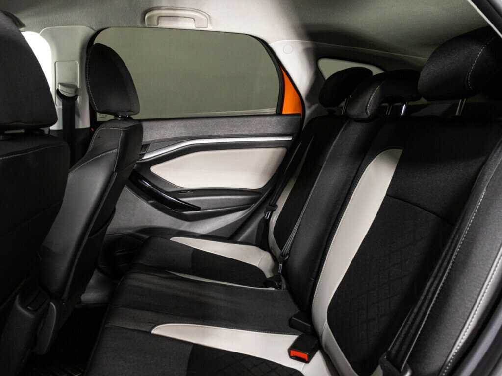 Купить Lada (ВАЗ) Vesta с пробегом. Фото: #9