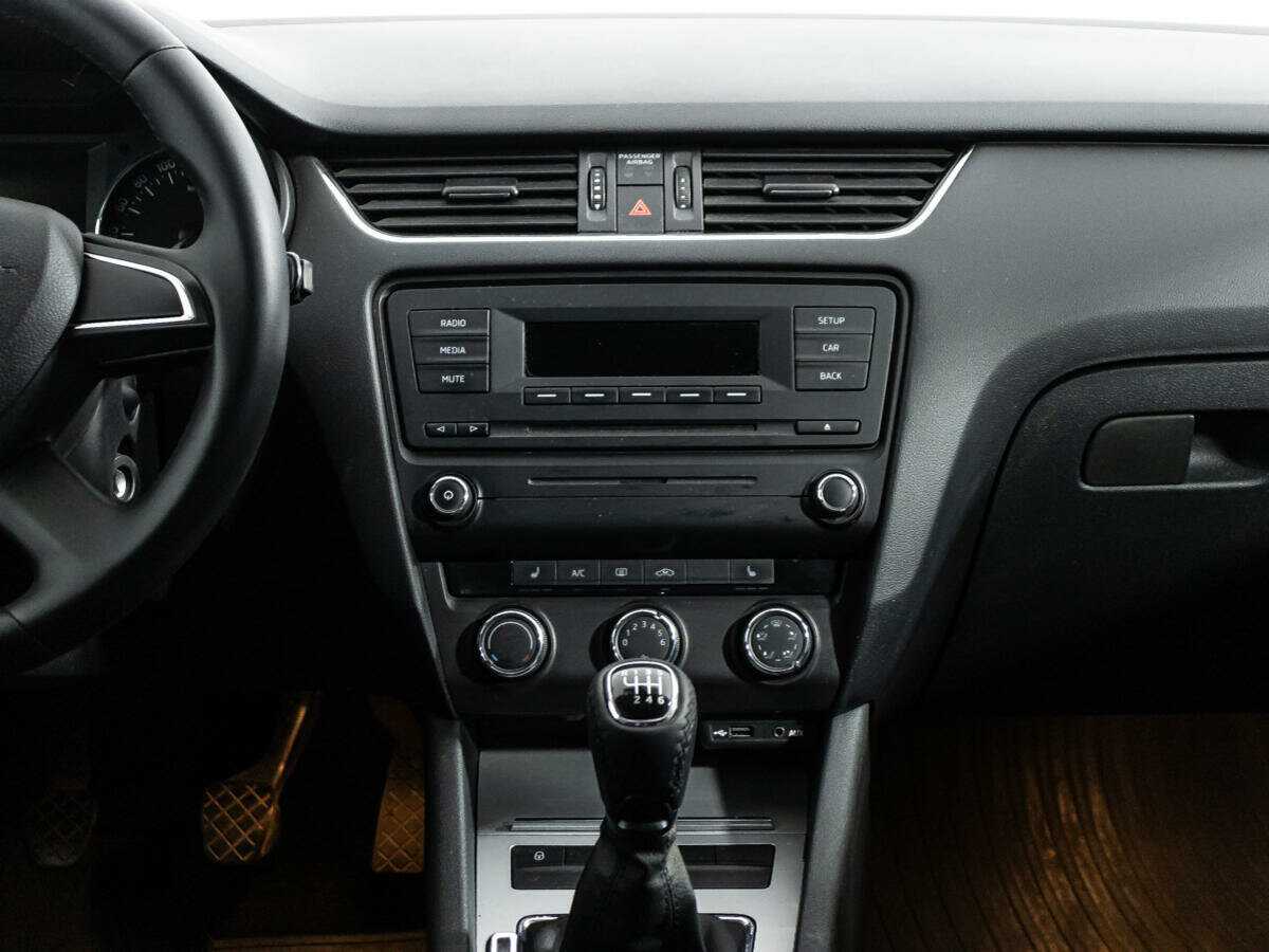 Купить Skoda Octavia с пробегом. Фото: #13