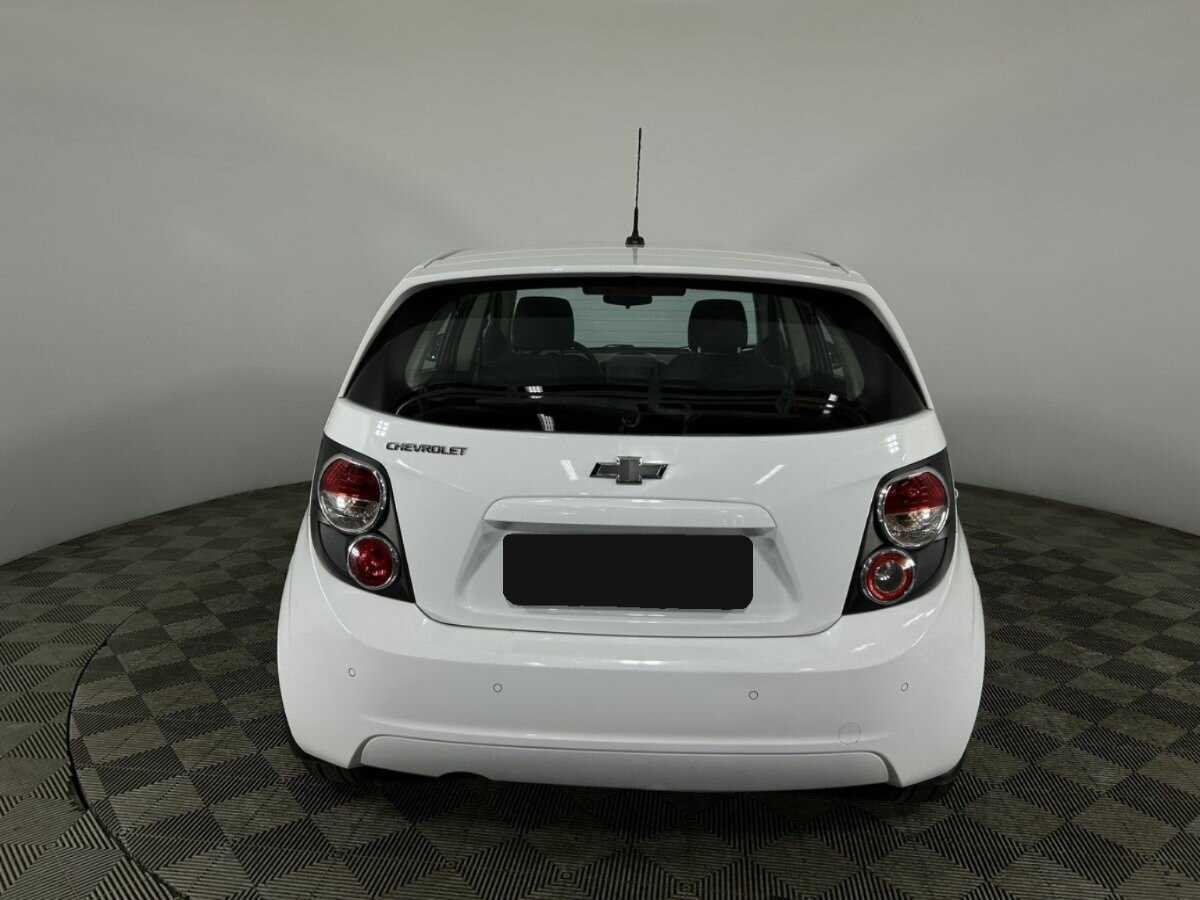 Купить Chevrolet Aveo с пробегом. Фото: #2