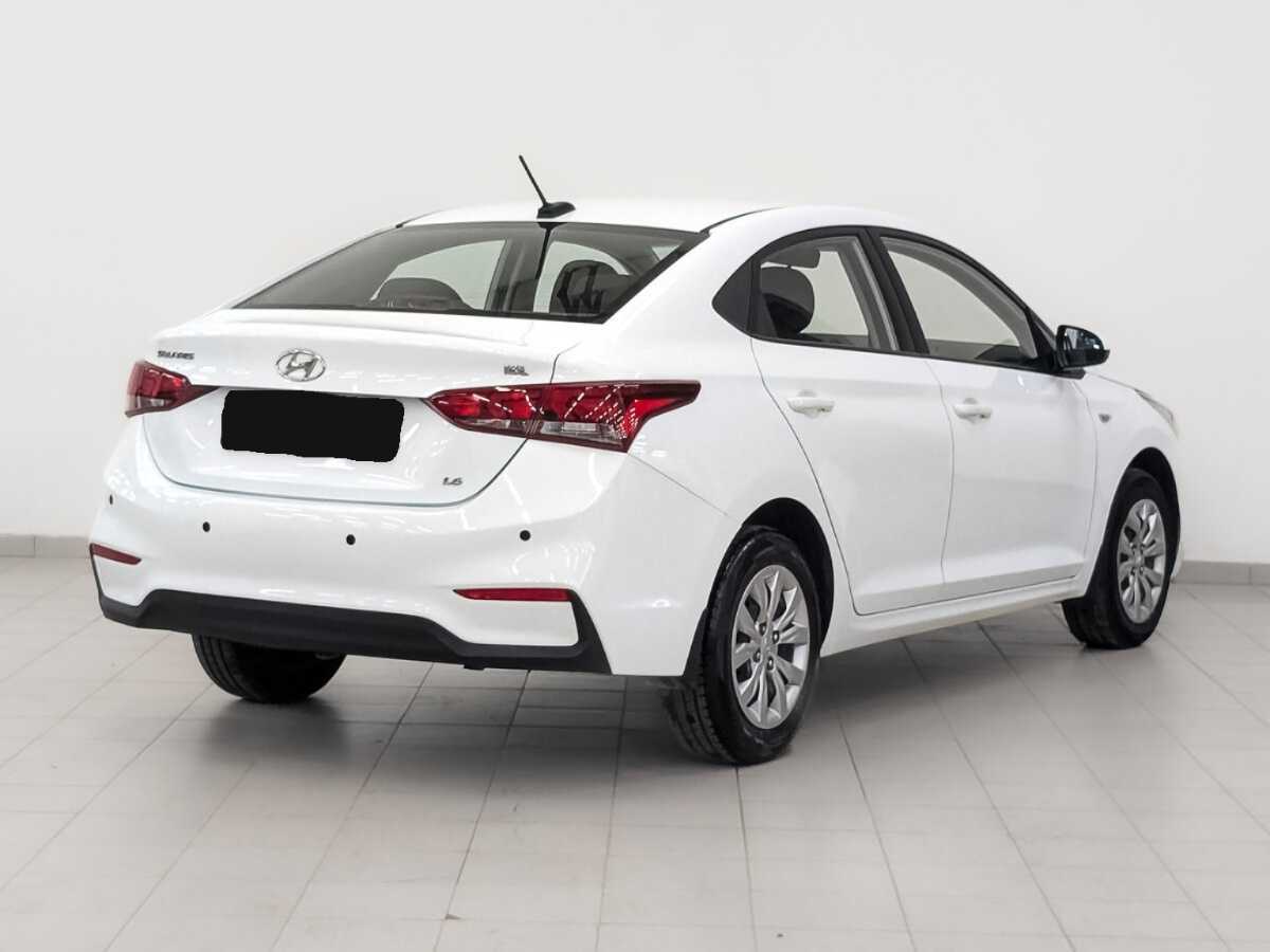 Купить Hyundai Solaris с пробегом. Фото: #4