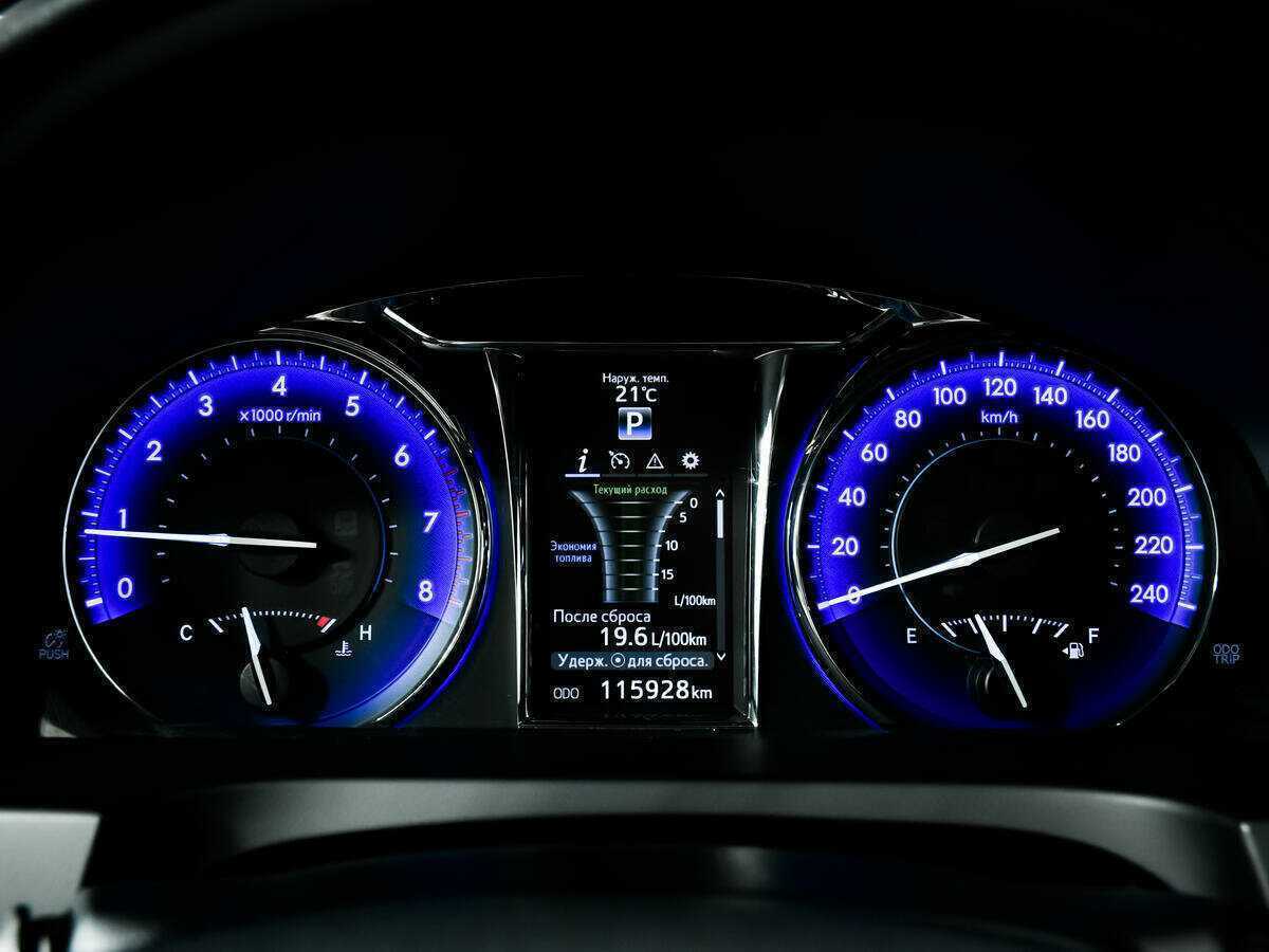 Купить Toyota Camry с пробегом. Фото: #9