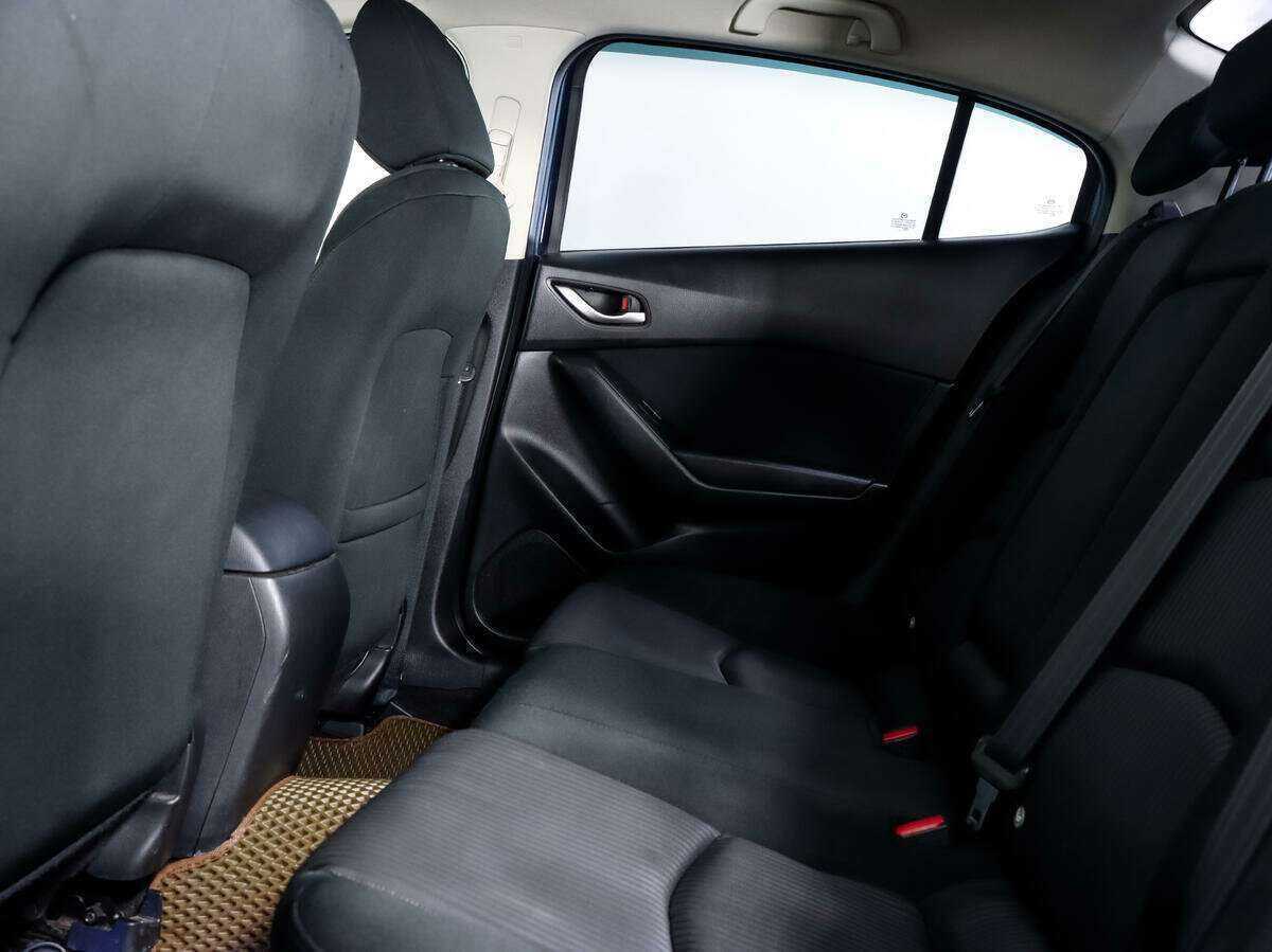 Купить Mazda 3 с пробегом. Фото: #10