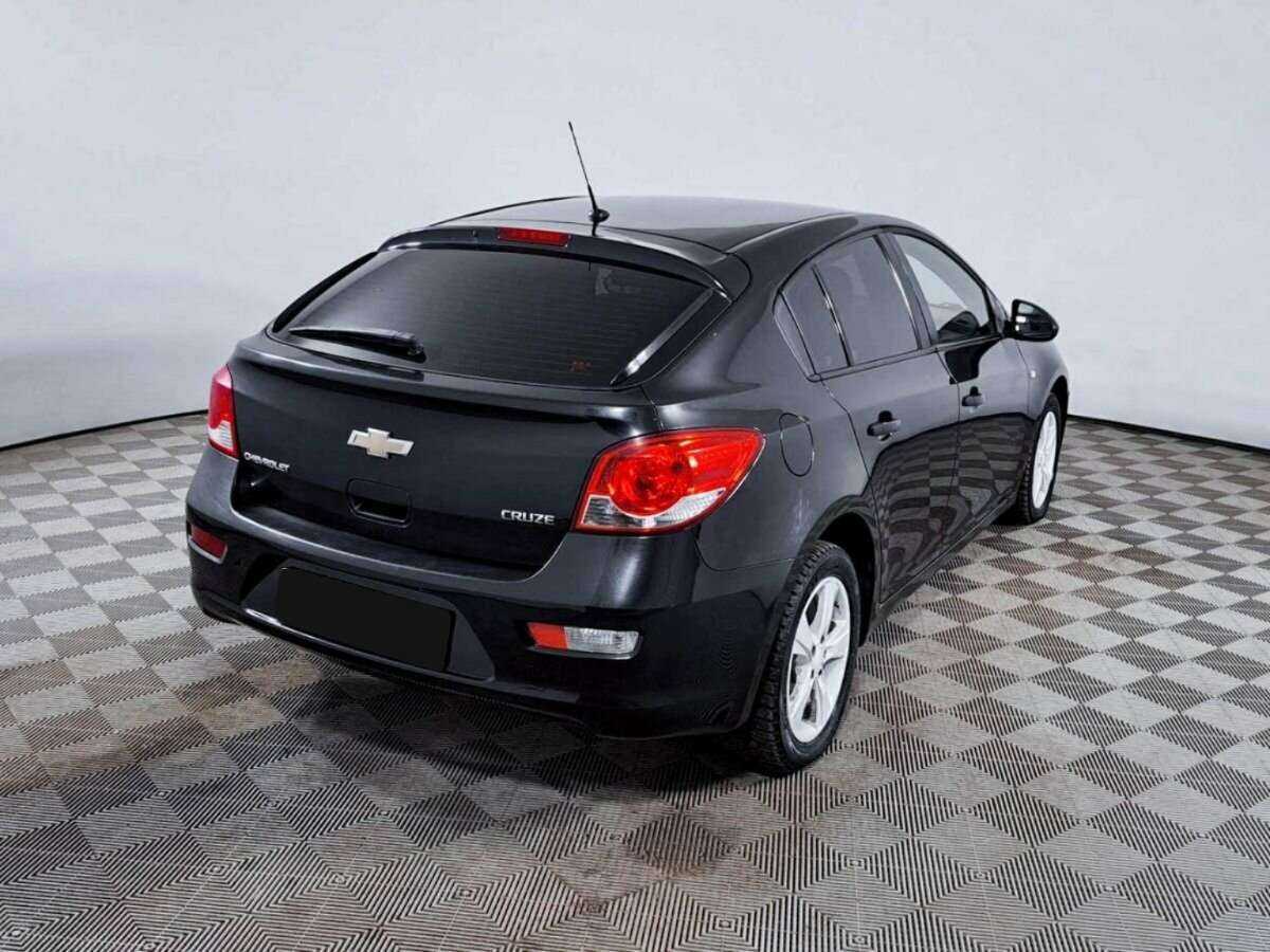 Купить Chevrolet Cruze с пробегом. Фото: #4