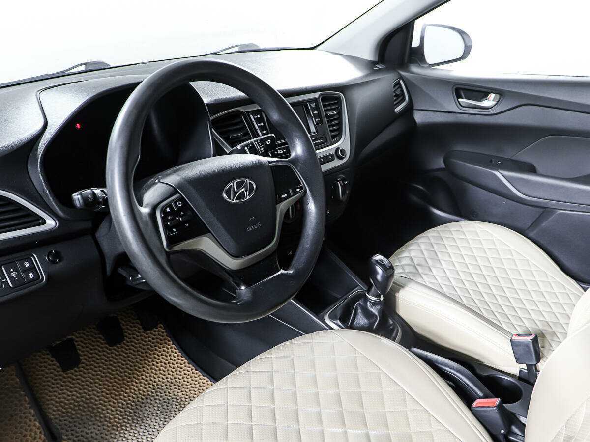 Купить Hyundai Solaris с пробегом. Фото: #12