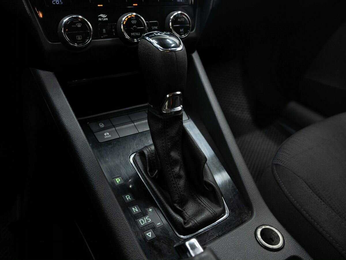Купить Skoda Octavia с пробегом. Фото: #21