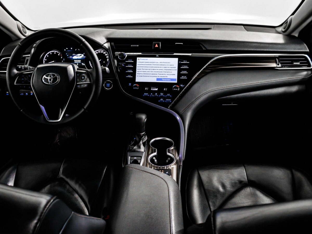 Купить Toyota Camry с пробегом. Фото: #10