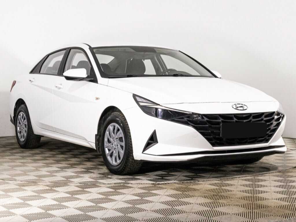 Купить Hyundai Elantra с пробегом. Фото: #2